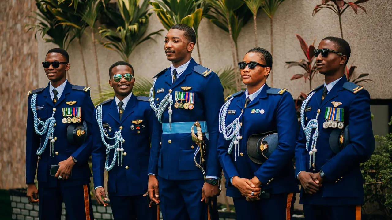 Before and after face blur on subjects in frame